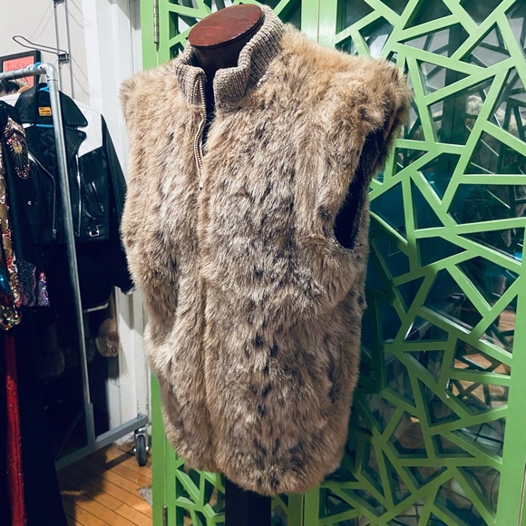 Handmade Faux Fur Vest - L - Picture 4 of 7